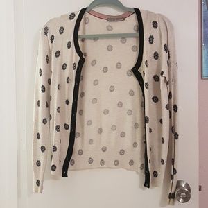 Cream professional sweater vintages inspired